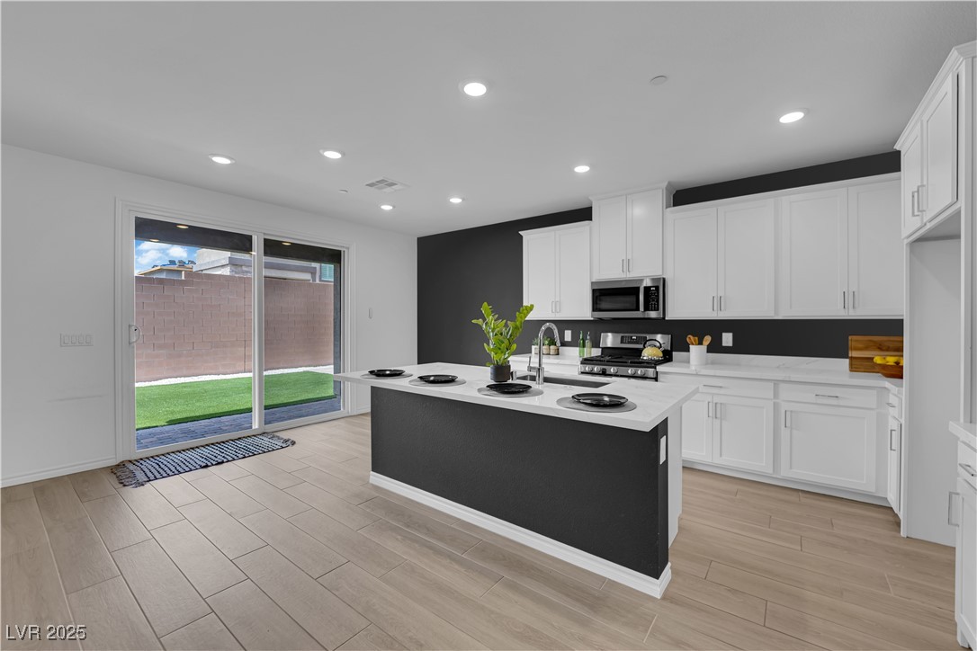 195 Tatum Ridge Street Henderson, NV 89012 - Photo 13 of 55