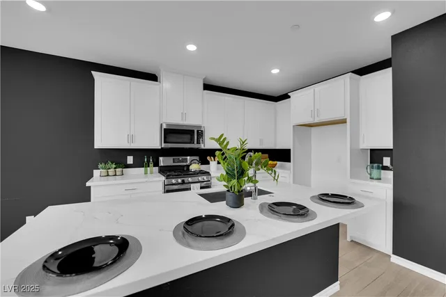 $3,599 | 195 Tatum Ridge Street, Henderson, NV 89012