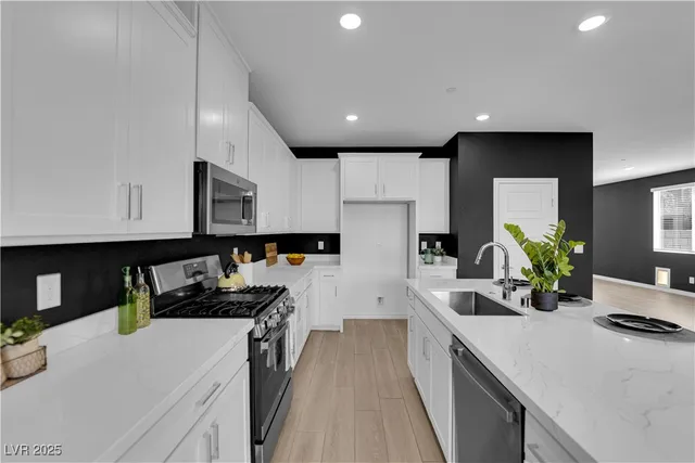 $3,599 | 195 Tatum Ridge Street, Henderson, NV 89012