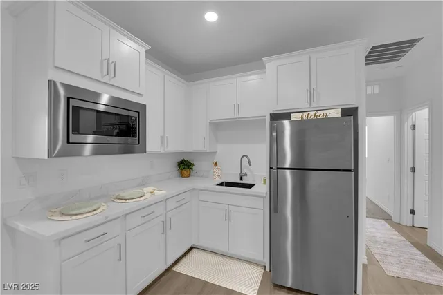 $3,599 | 195 Tatum Ridge Street, Henderson, NV 89012