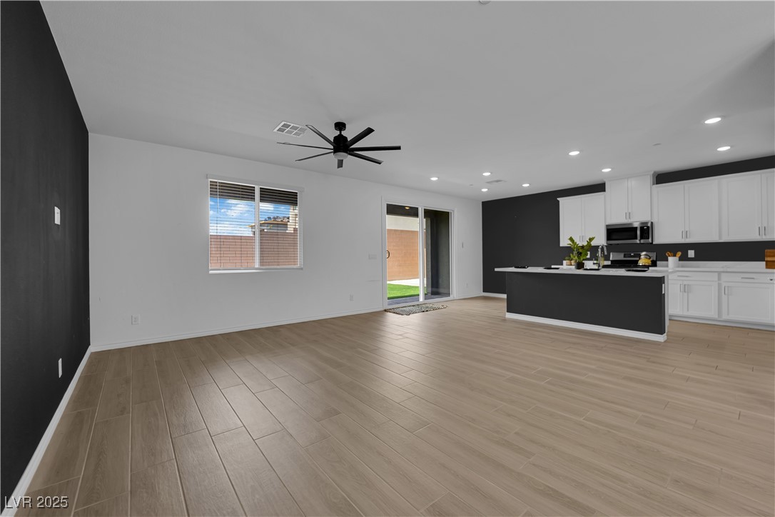 195 Tatum Ridge Street Henderson, NV 89012 - Photo 7 of 55