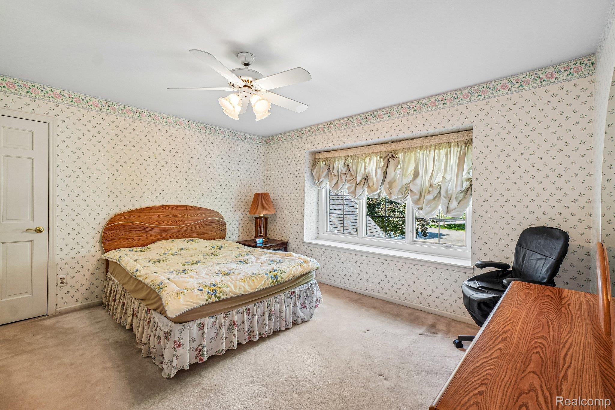 4523 Rivers Edge Drive Troy, MI 48098 - Photo 32 of 66 32-web-or-mls-Rivers Edge Dr-S0306-032.jpg
