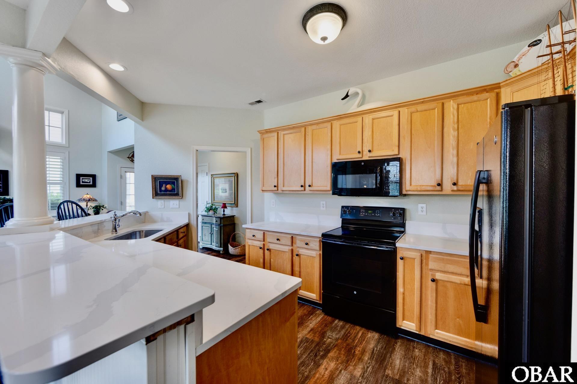 122 Gables Way, Unit 9A Kitty Hawk, NC 27949 - Photo 10 of 36