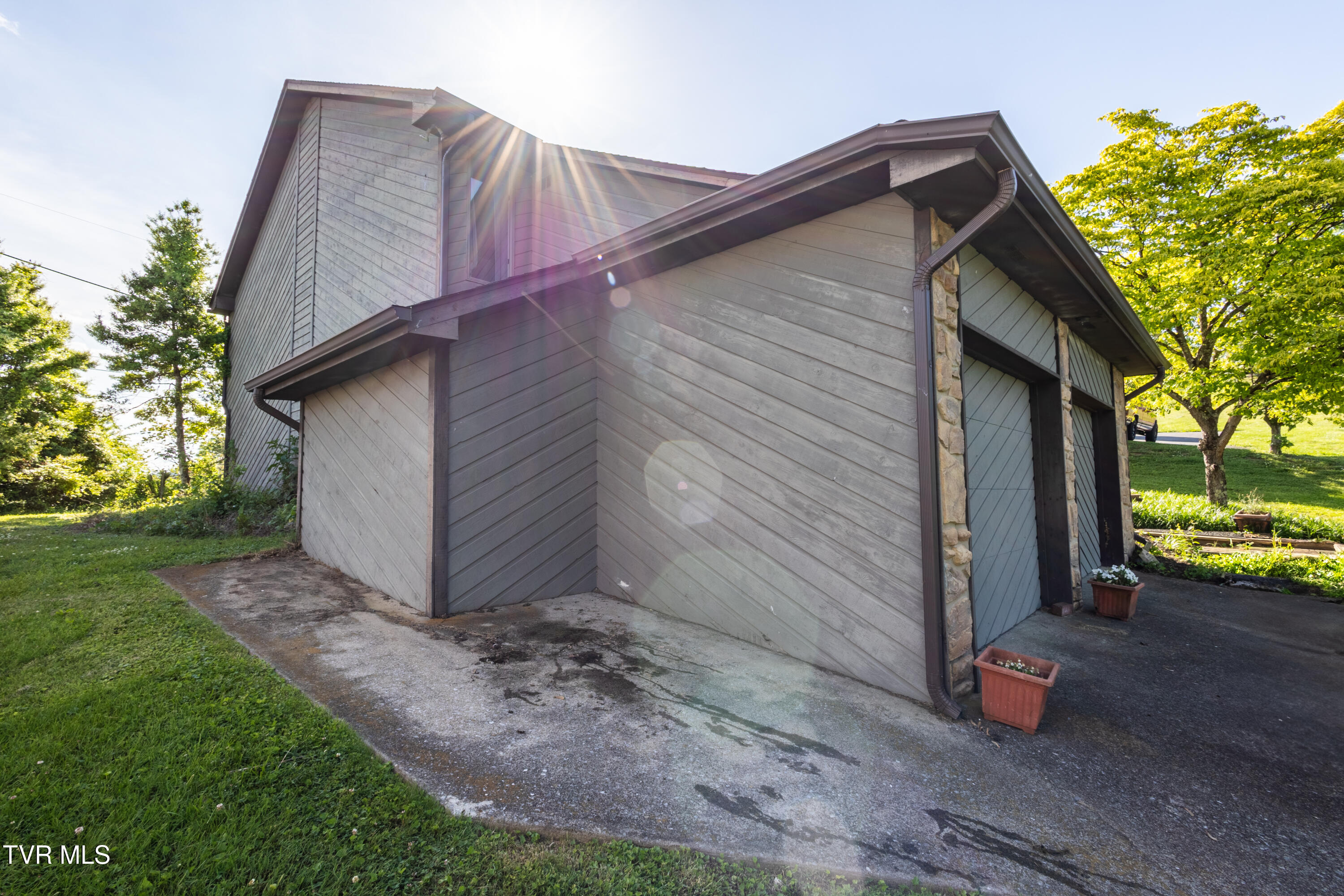 3604 Crest Road Kingsport, TN 37664 - Photo 22 of 29 IMG_7377-HDR