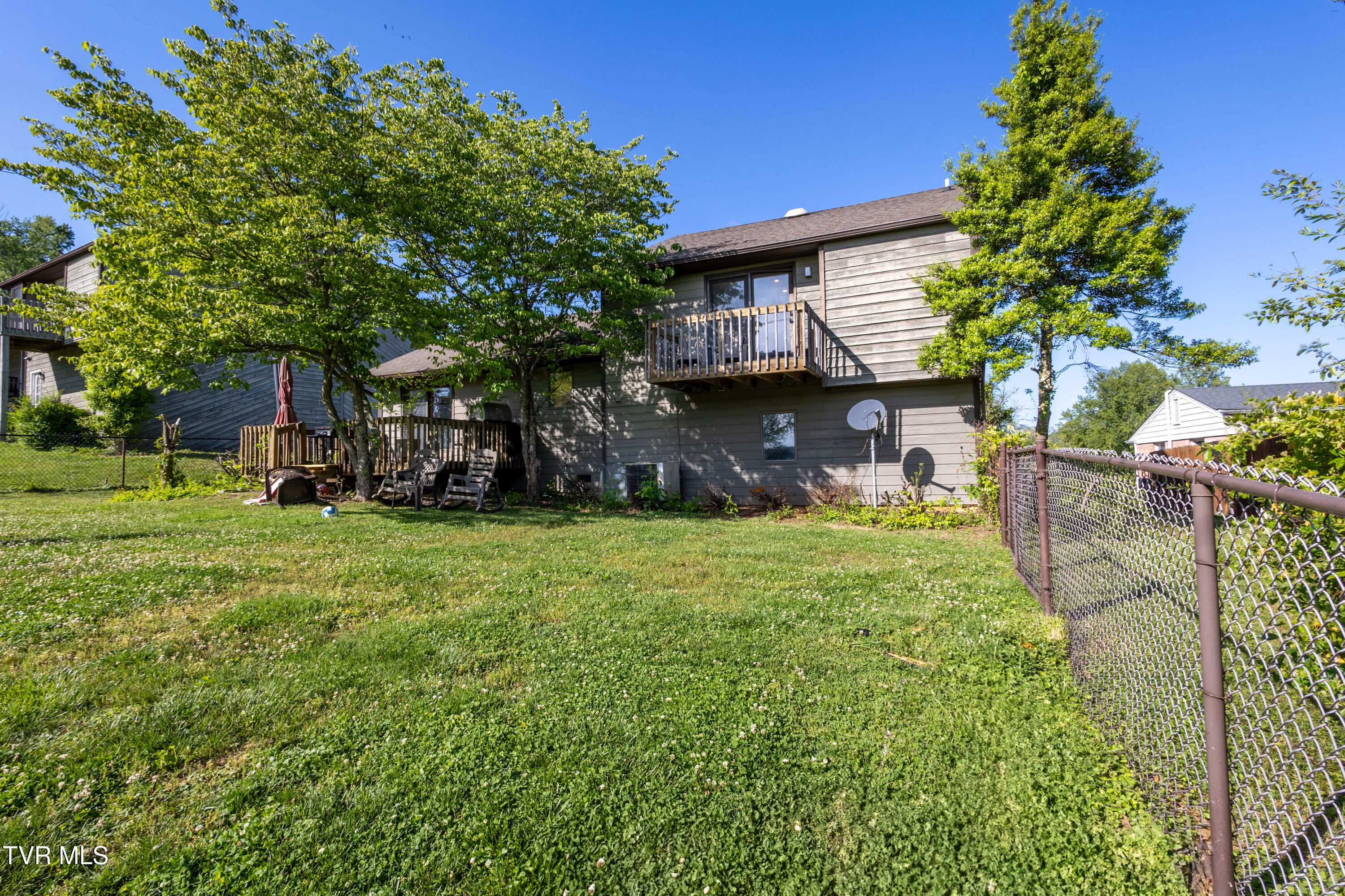 3604 Crest Road Kingsport, TN 37664 - Photo 26 of 29 IMG_7382-HDR