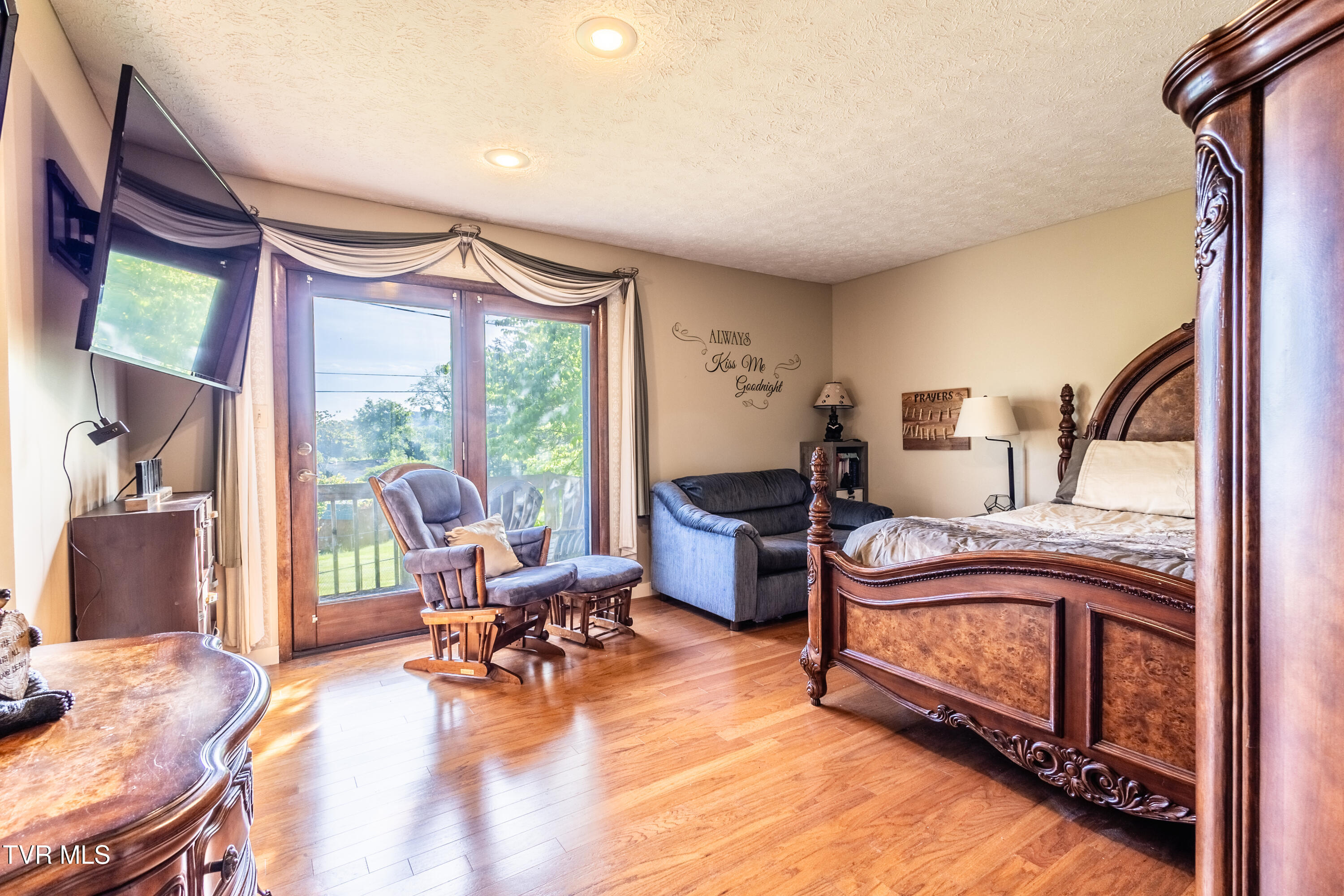 3604 Crest Road Kingsport, TN 37664 - Photo 9 of 29 IMG_7482-HDR