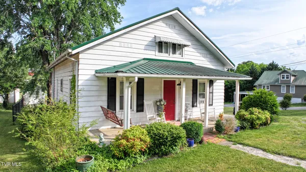 $239,000 | 515 South McKee Street, Greeneville, TN 37743