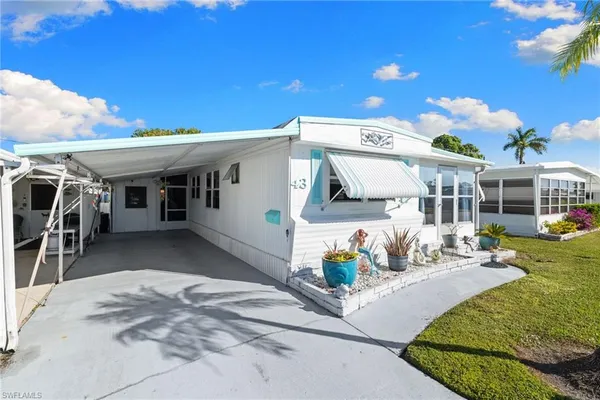 $104,900 | 43 Enchanting Boulevard, Unit E43, Naples, FL 34112