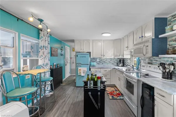 $104,900 | 43 Enchanting Boulevard, Unit E43, Naples, FL 34112