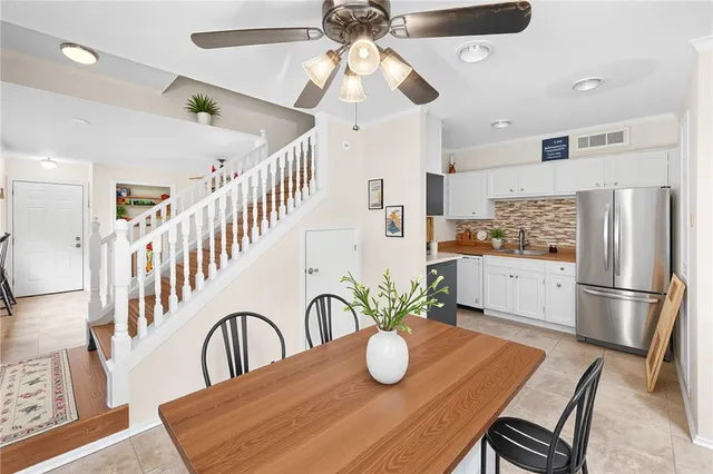 $121,900 | 4513 Carter Creek Parkway, Unit 10, Bryan, TX 77802