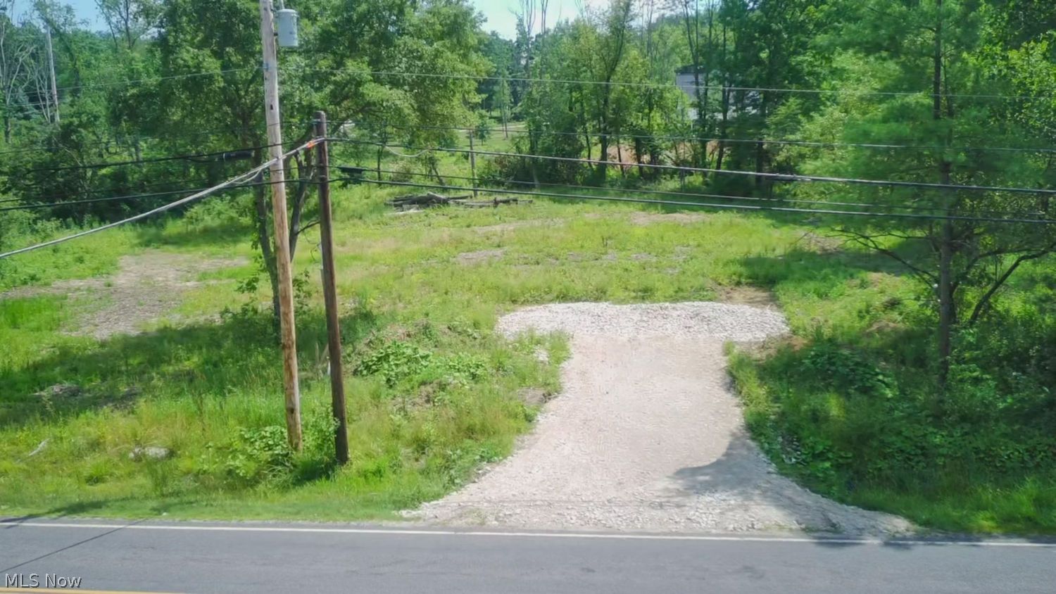 1362 Fixler Road Wadsworth, OH 44281 - Photo 2 of 3
