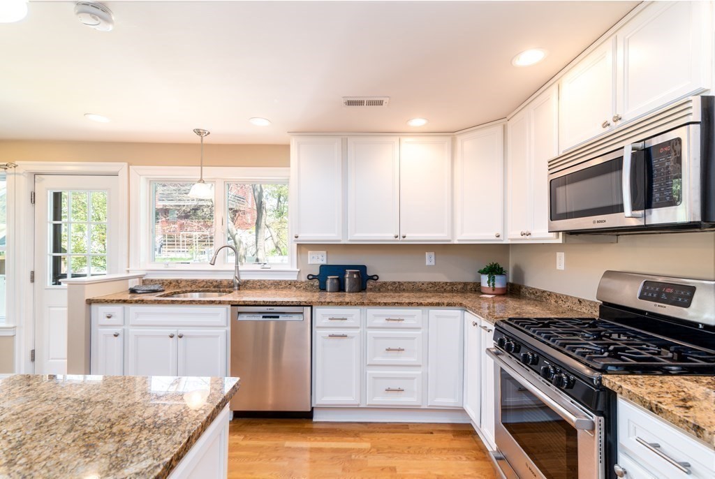 76 Browning Road Arlington, MA 02476 - Photo 8 of 27