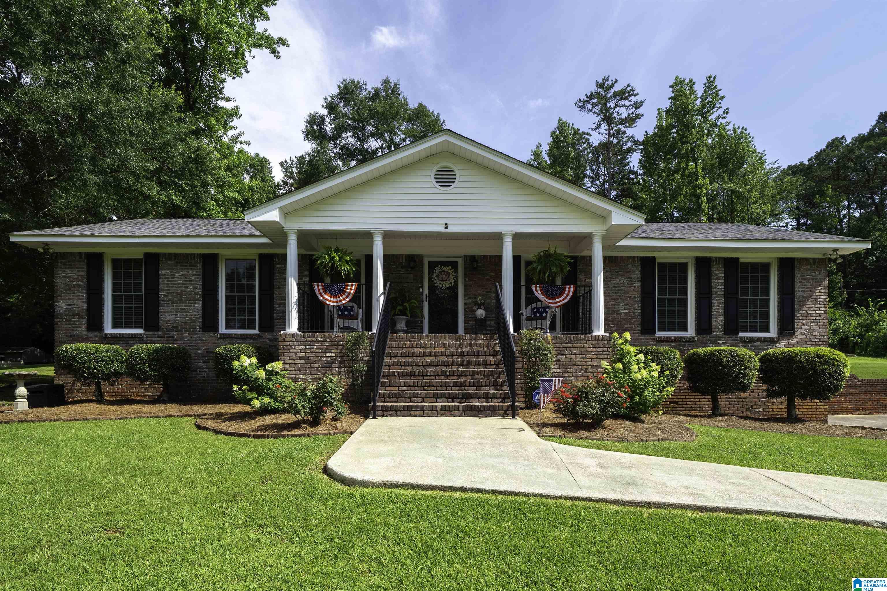 8422 North Valley Road Pinson, AL 35126 - Photo 1 of 28