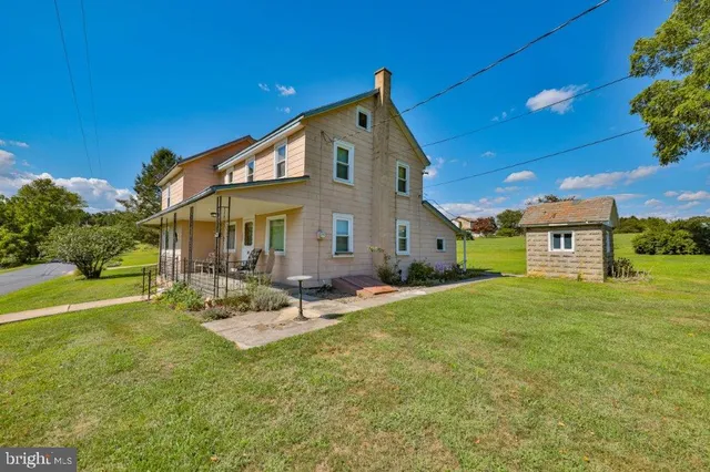 $330,000 | 2485 Summer Mountain Road, Palmerton, PA 18071
