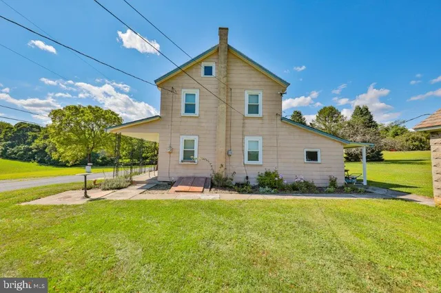 $330,000 | 2485 Summer Mountain Road, Palmerton, PA 18071