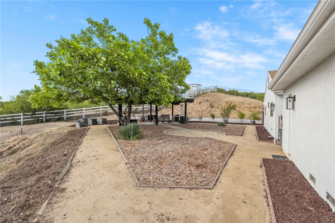 40752 Los Amantes Road Temecula, CA 92592 - Photo 30 of 64