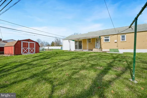 $375,000 | 425 Pastell Lane, Conshohocken, PA 19428