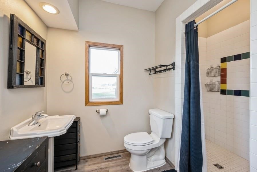 3673 Lewis Bottoms Road Palo, IA 52324 - Photo 20 of 49 Gallery Image 20