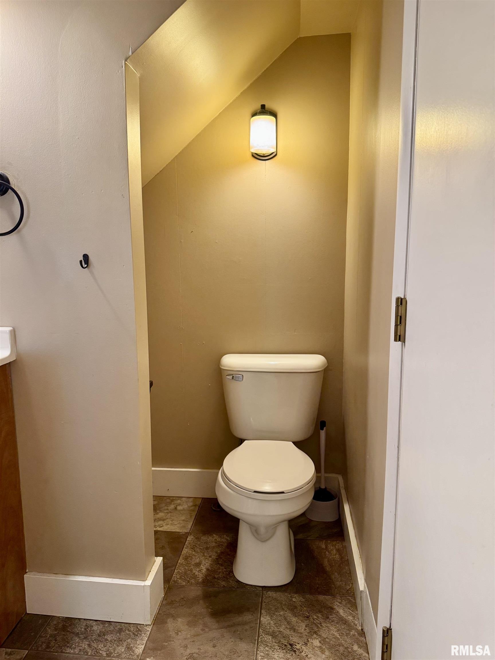 410 East Summit Street Macomb, IL 61455 - Photo 17 of 26