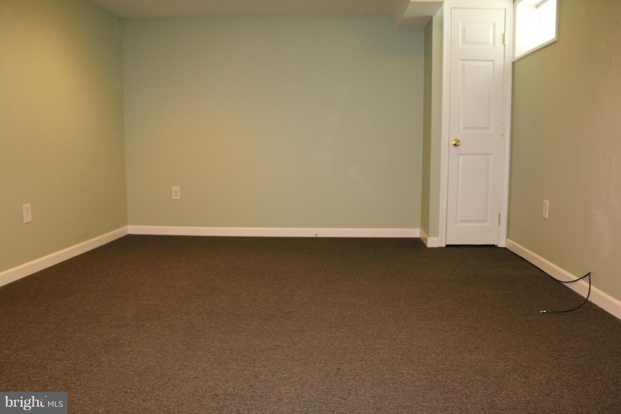 287 Southeastern Terrace Baltimore, MD 21221 - Photo 18 of 27 Rec Room