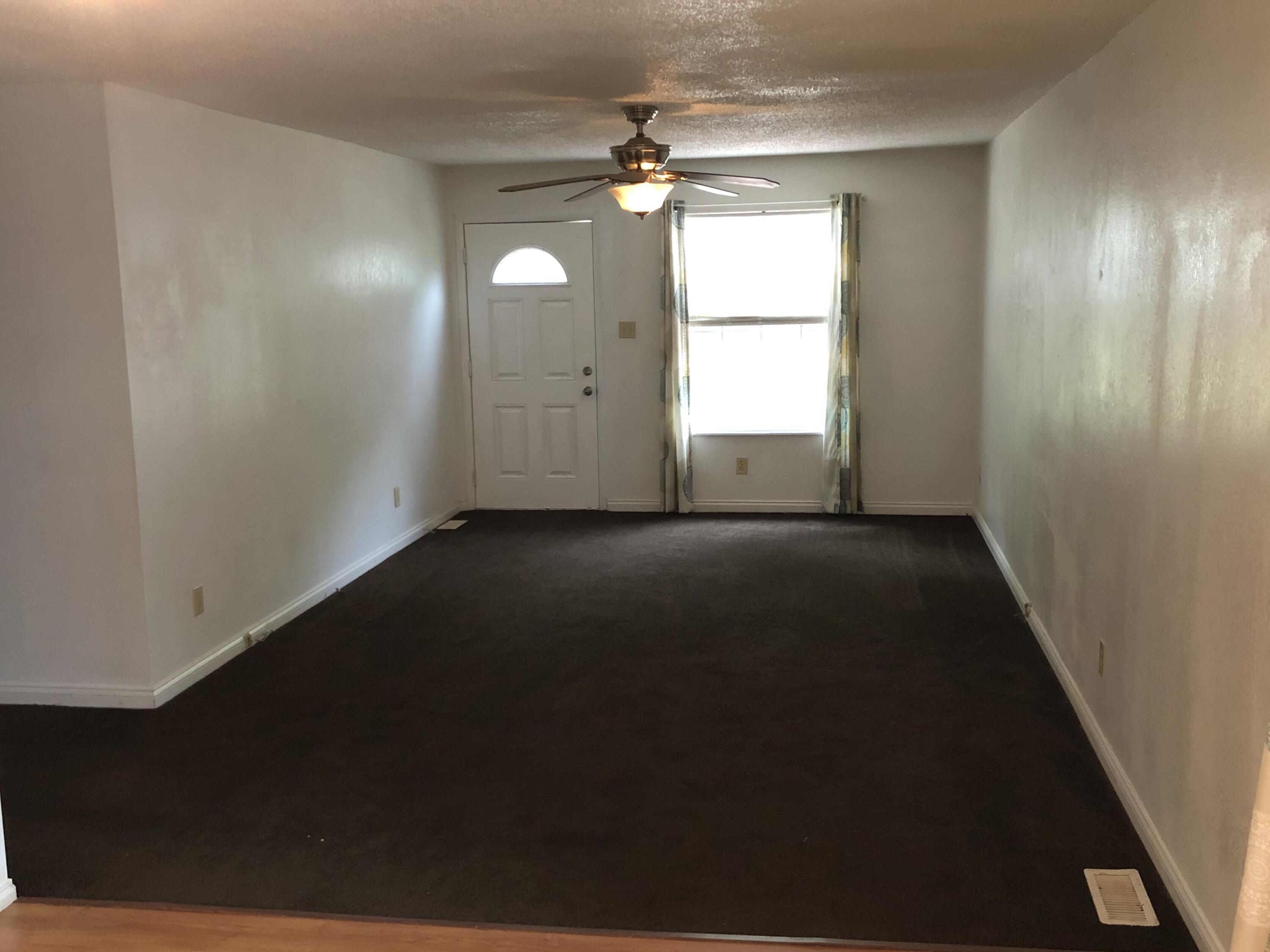 157 Kings Road Oneida, TN 37841 - Photo 13 of 27 LR2