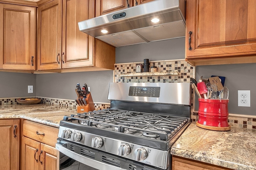 110 Fuller Road North Andover, MA 01845 - Photo 11 of 42 Gallery Image 11
