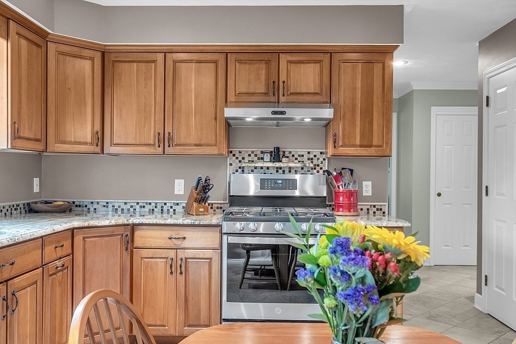 110 Fuller Road North Andover, MA 01845 - Photo 10 of 42 Gallery Image 10
