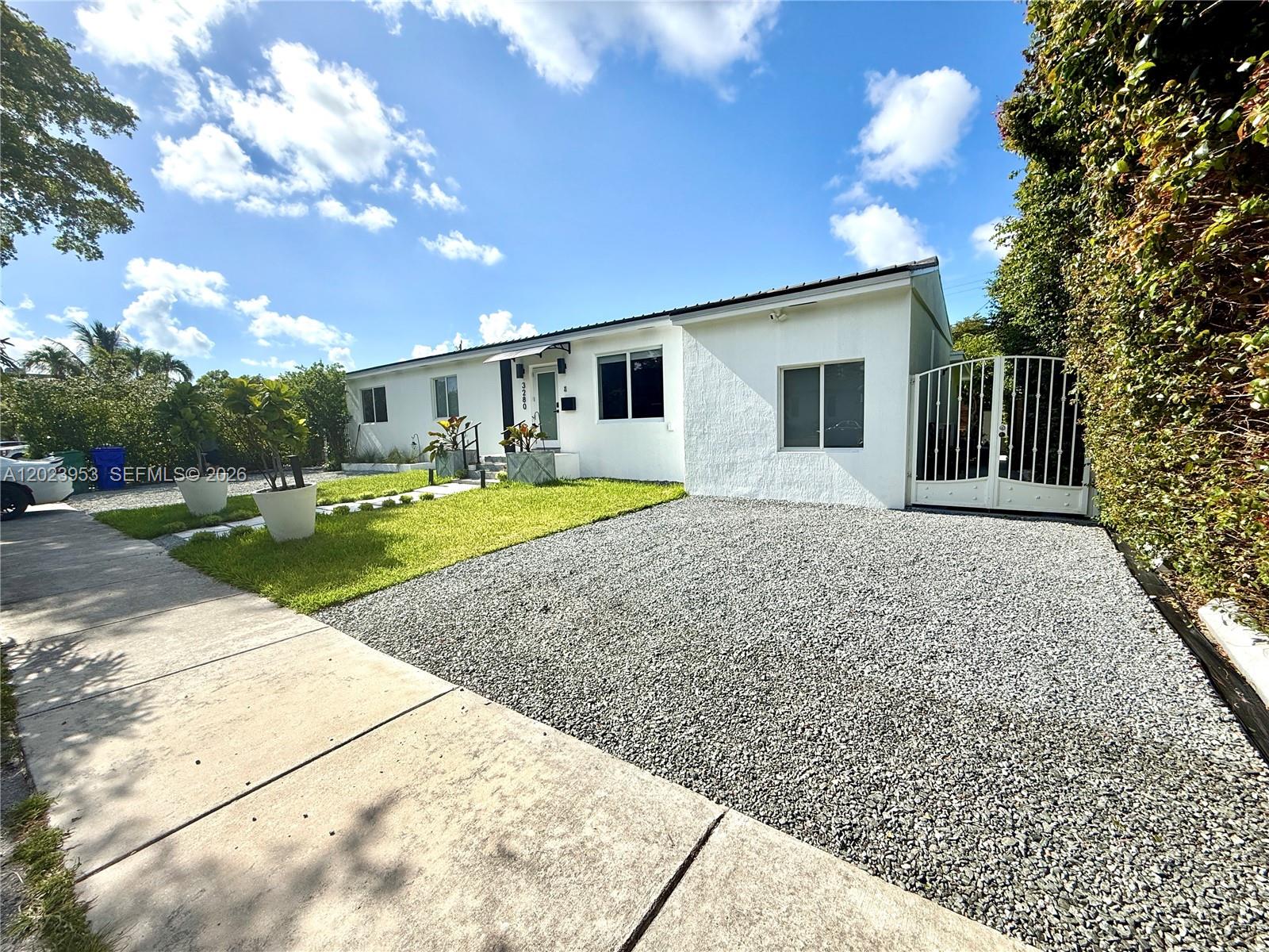 3280 Southwest 16th Terrace Miami, FL 33145 - Photo 2 of 31