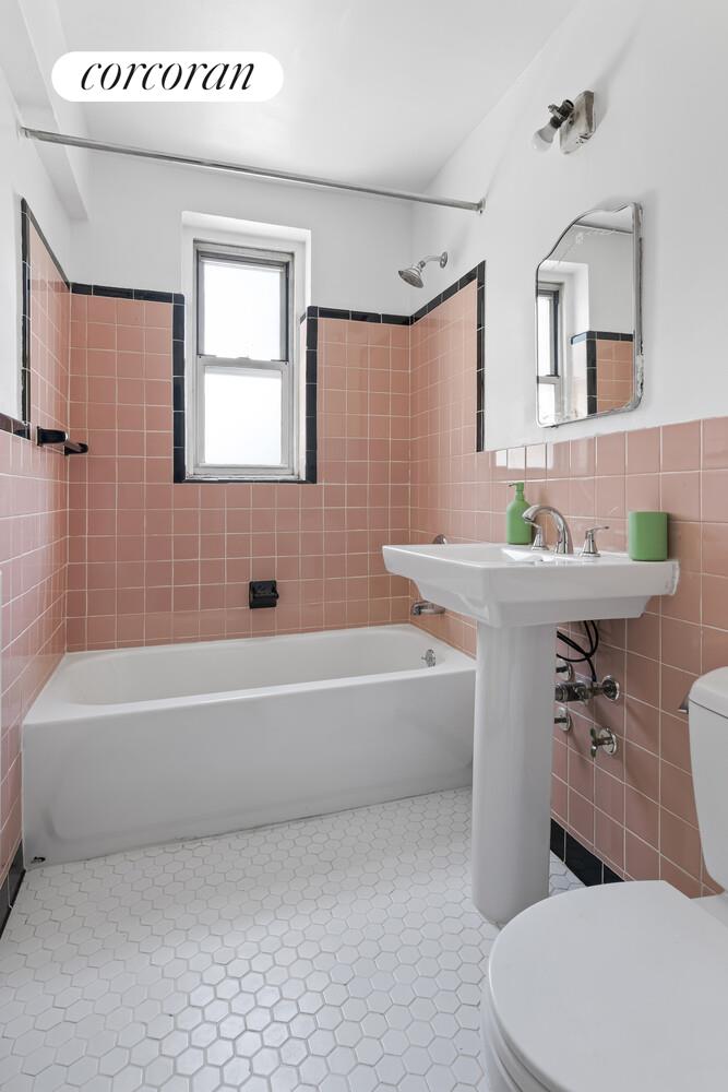36 Dahill Road, Unit 1E Brooklyn, NY 11218 - Photo 4 of 8