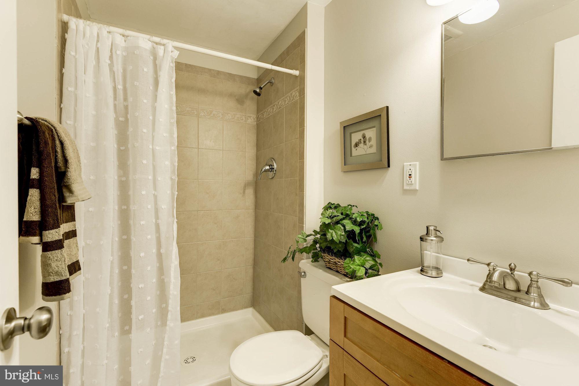 4723 Pickett Road Fairfax, VA 22032 - Photo 18 of 30 Full Bath #3 Fully Updated!