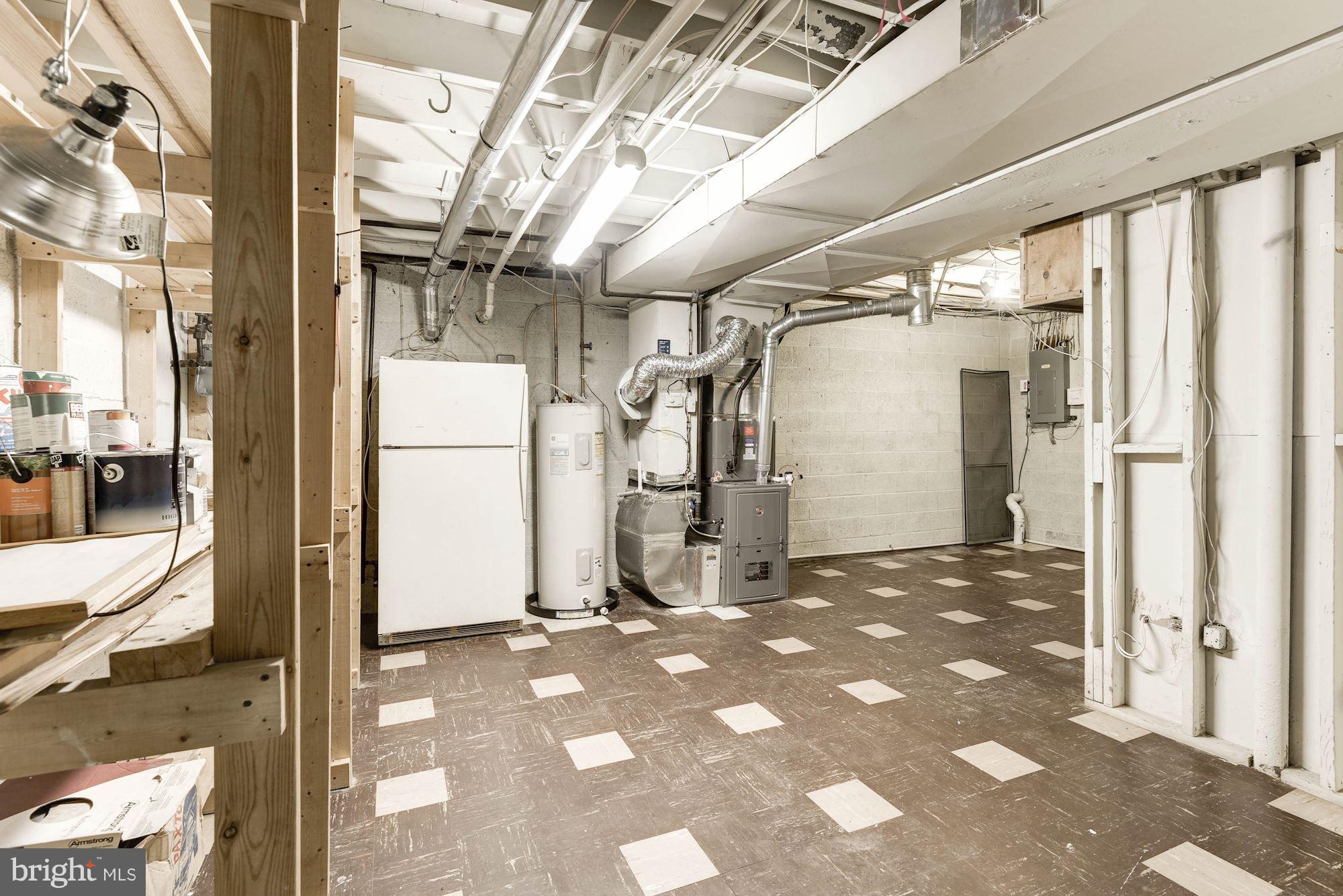 4723 Pickett Road Fairfax, VA 22032 - Photo 19 of 30 Unbelievable Storage + BRAND NEW HVAC!
