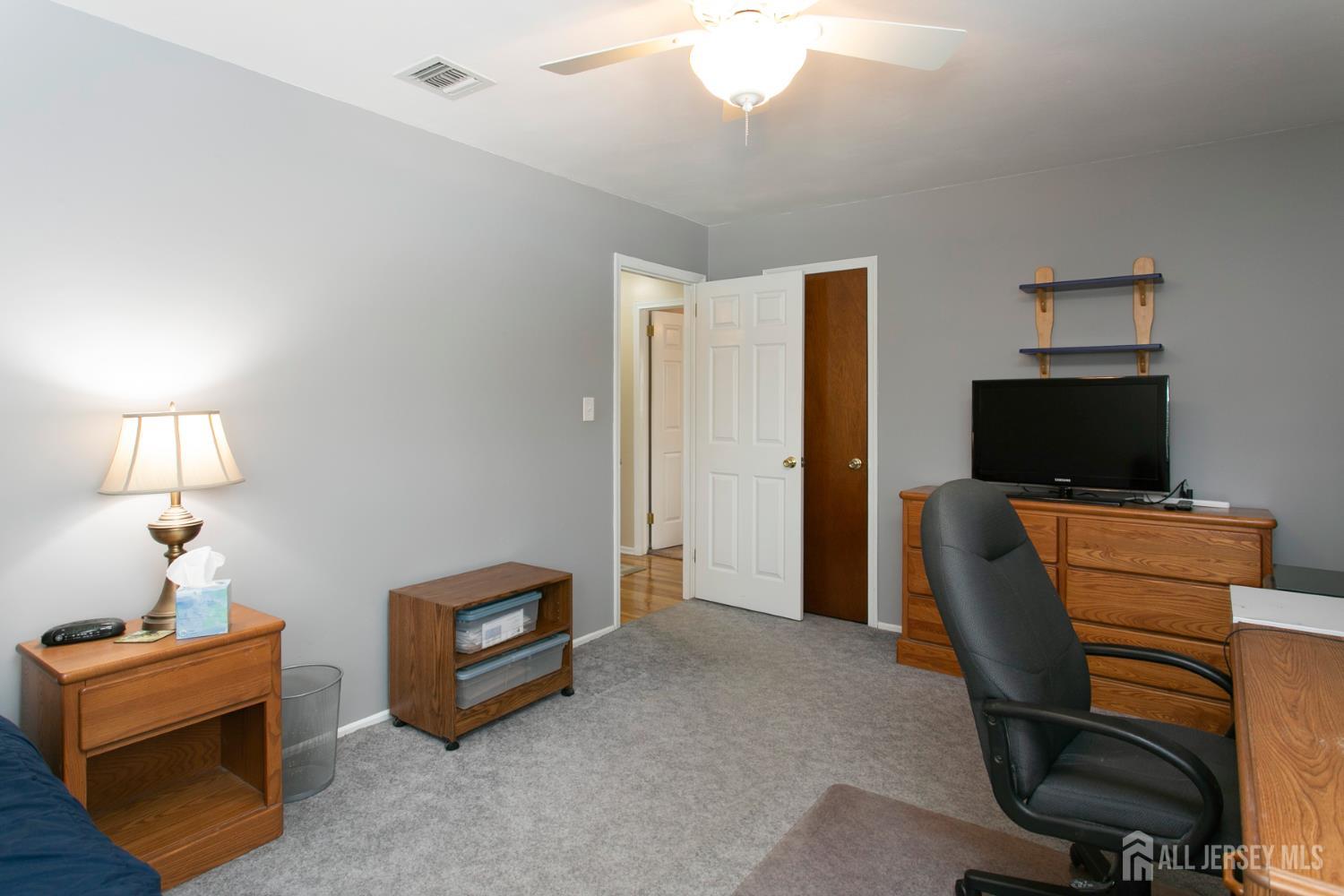 3 Hummingbird Lane Edison, NJ 08820 - Photo 21 of 36