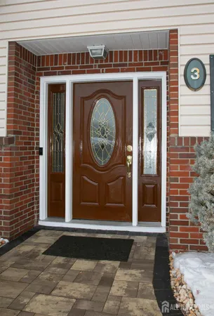 $915,000 | 3 Hummingbird Lane, Edison, NJ 08820