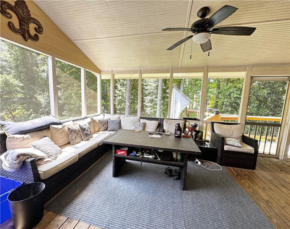 1890 Dovonshire Road Marietta, GA 30064 - Photo 21 of 26 Gallery Image 21