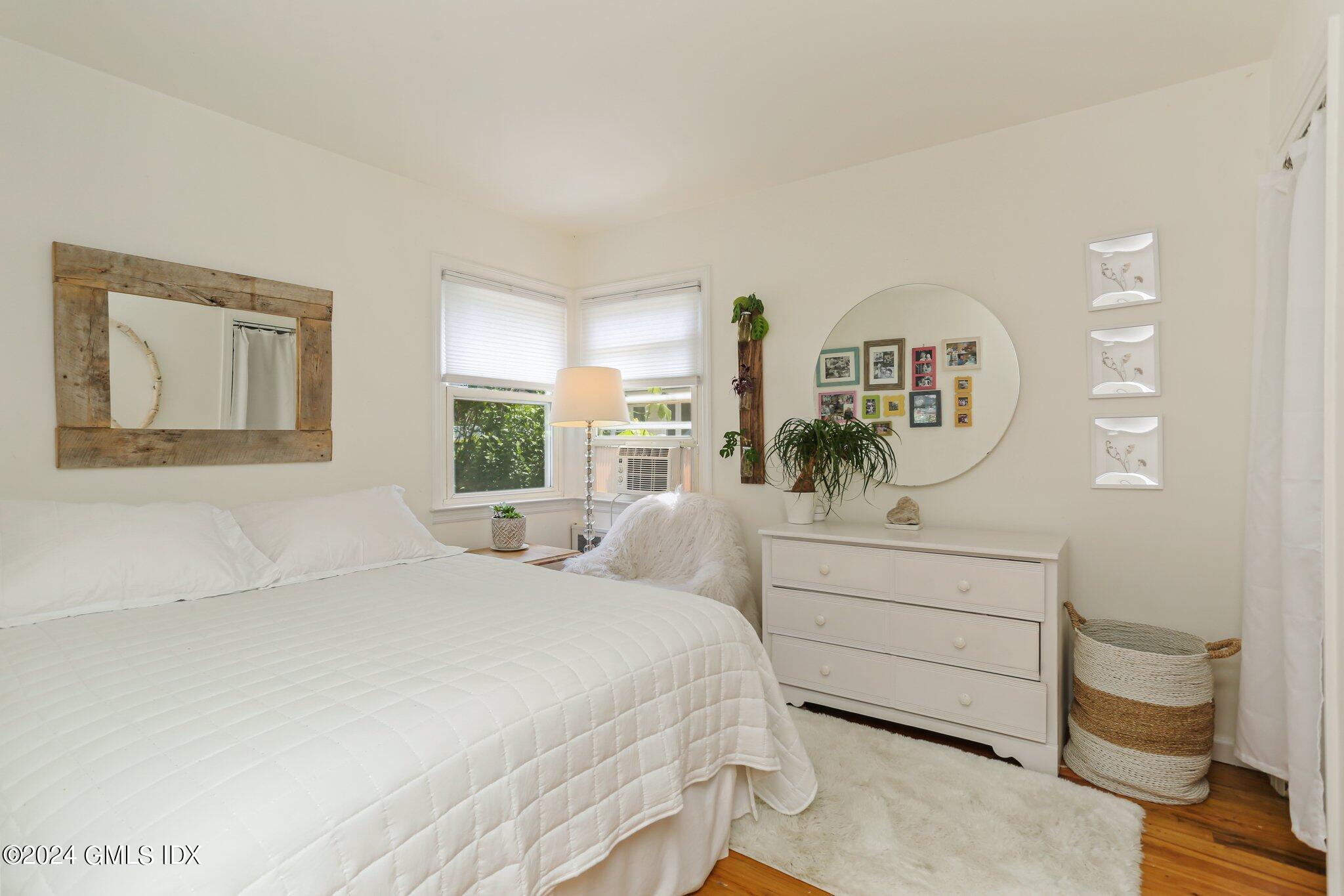6 Silver Beech Road Riverside, CT 06878 - Photo 14 of 29 17-web-or-mls-6-silver-beech-rd