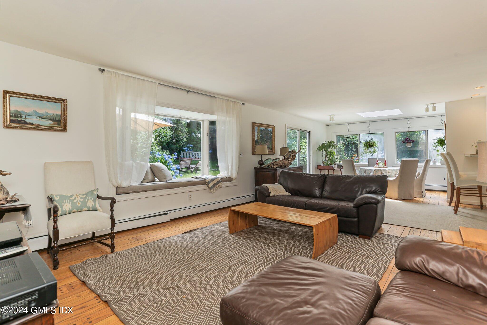 6 Silver Beech Road Riverside, CT 06878 - Photo 7 of 29 7-web-or-mls-6-silver-beech-rd