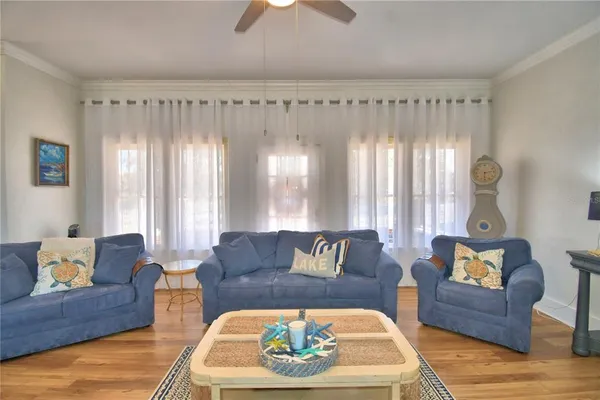 a view of an entryway of the house