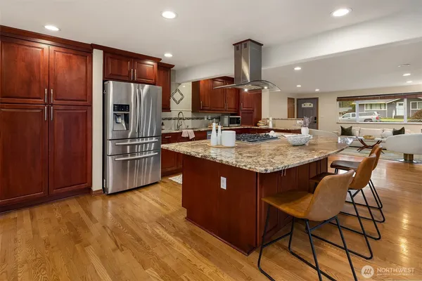 $850,000 | 4522 182nd Place Southwest, Lynnwood, WA 98037