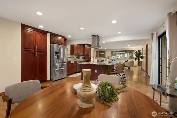 $850,000 | 4522 182nd Place Southwest, Lynnwood, WA 98037