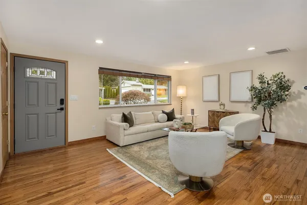 $850,000 | 4522 182nd Place Southwest, Lynnwood, WA 98037