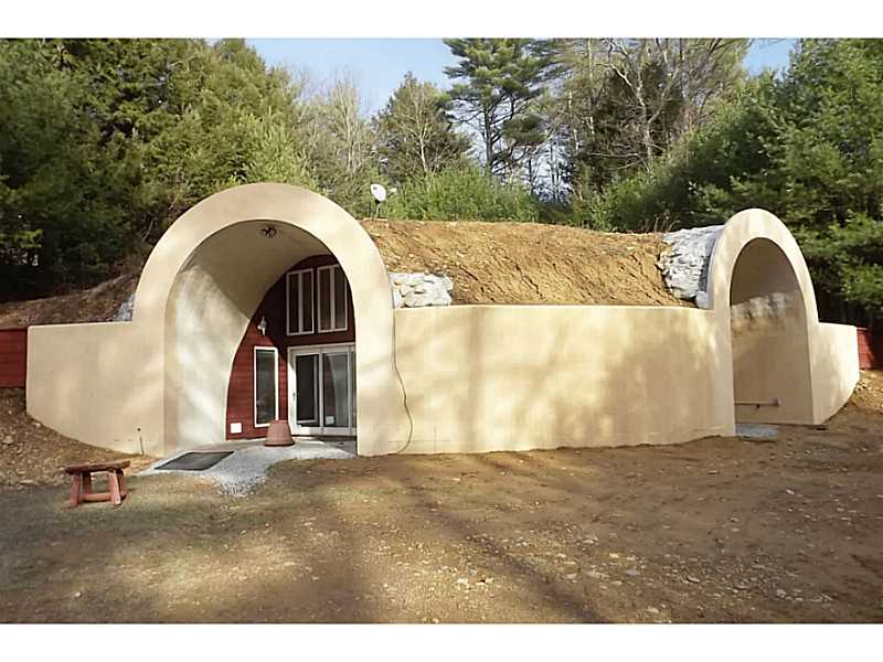 90 Robinson Road Oakham, MA 01068 - Photo 1 of 20 Exterior Front.