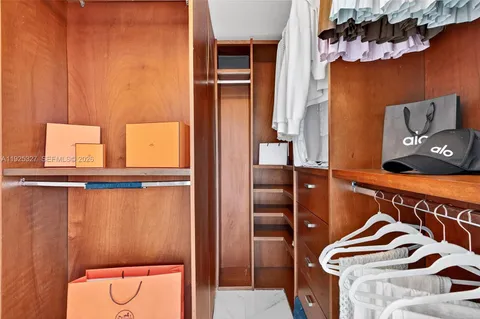 $774,999 | 601 Northeast 36th Street, Unit 1101, Miami, FL 33137