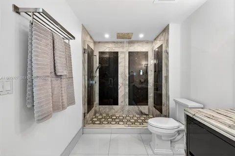 $774,999 | 601 Northeast 36th Street, Unit 1101, Miami, FL 33137