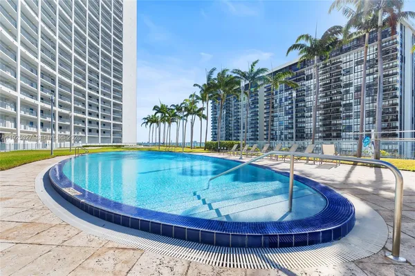 $774,999 | 601 Northeast 36th Street, Unit 1101, Miami, FL 33137