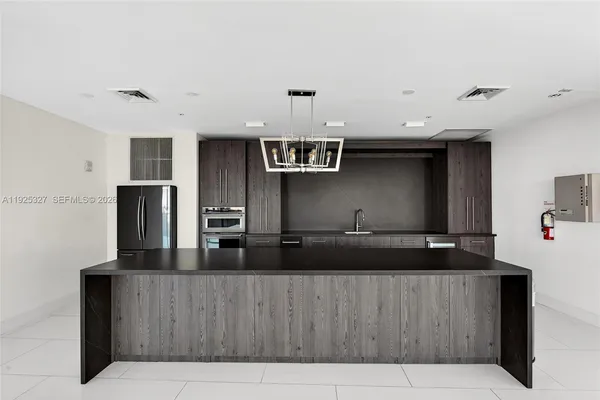 $774,999 | 601 Northeast 36th Street, Unit 1101, Miami, FL 33137