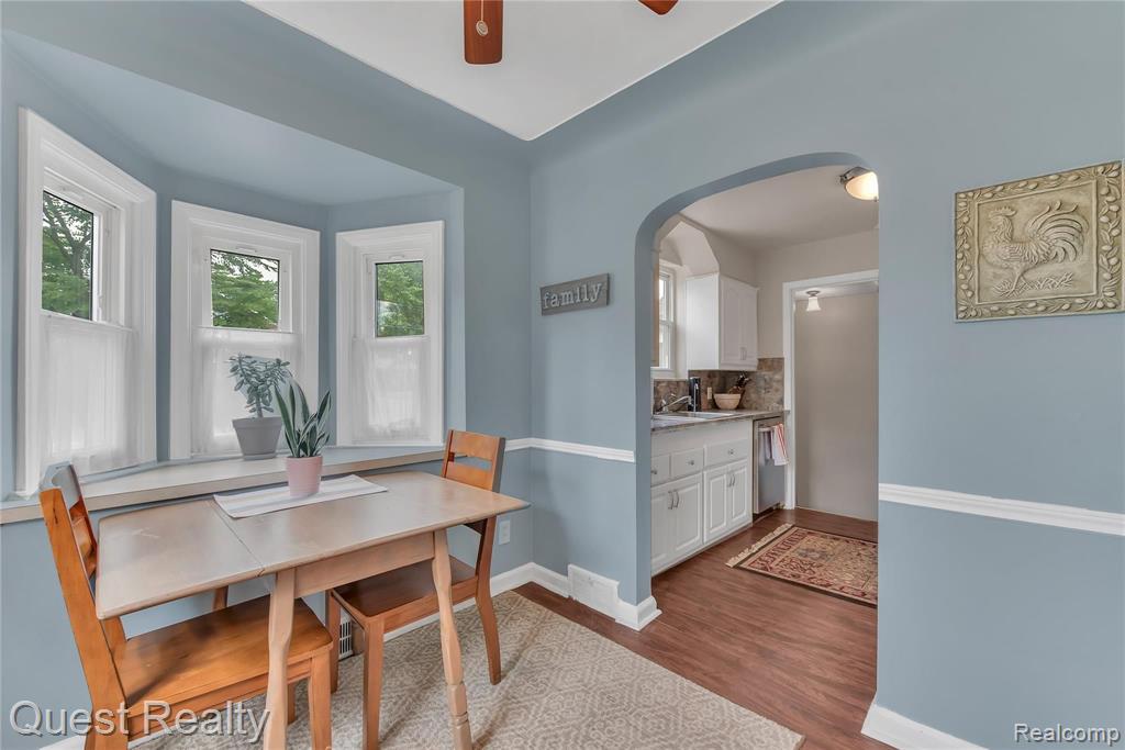 1268 Hampton Road Grosse Pointe Woods, MI 48236 - Photo 20 of 45