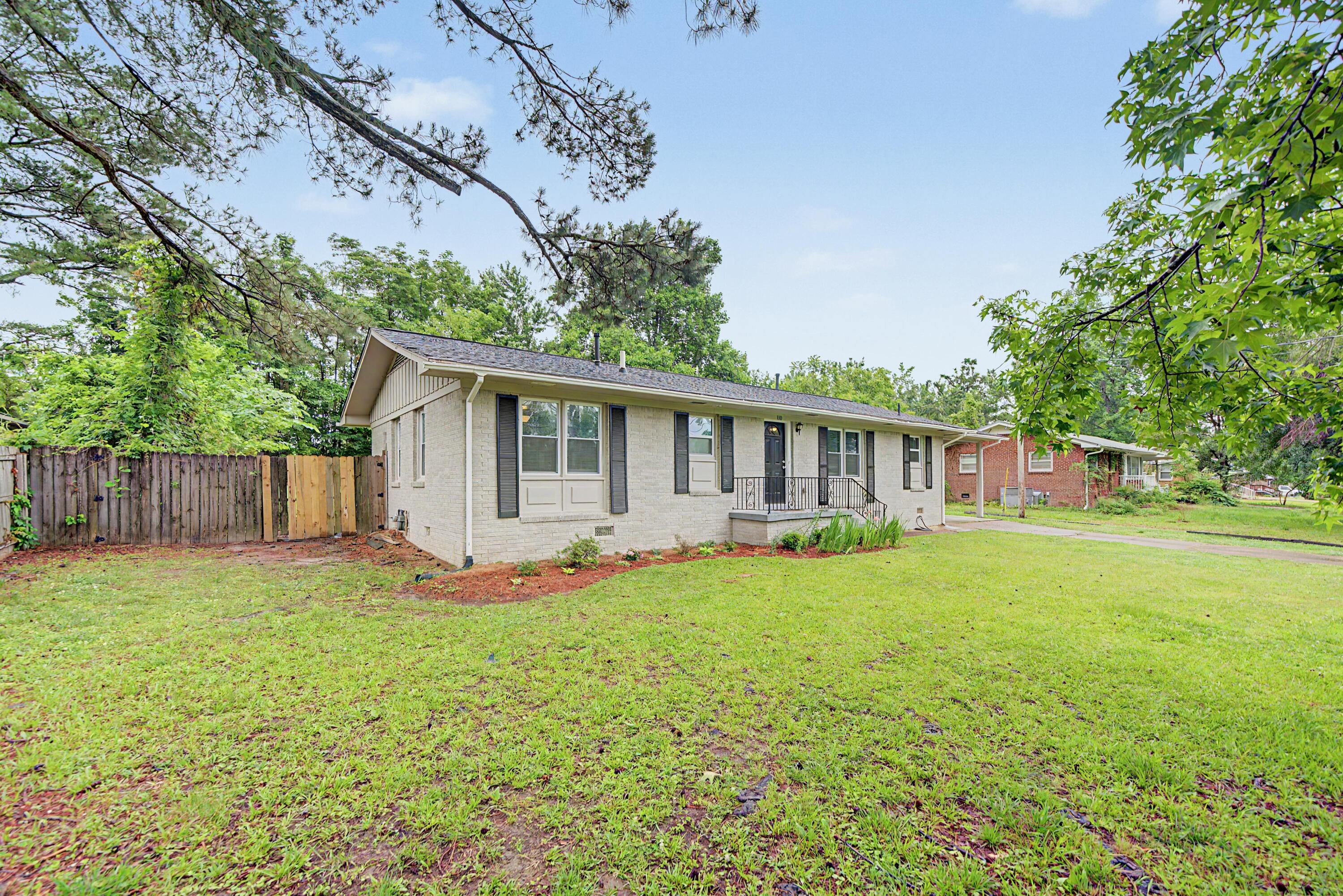 110 East Melody Lane Corinth, MS 38834 - Photo 4 of 30 110 E Melody Ln-24