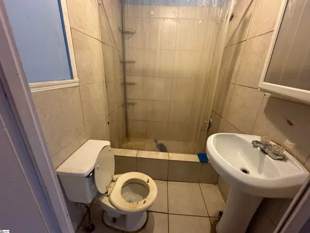 $180,000 | 238 Abner Creek Road, Greer, SC 29651