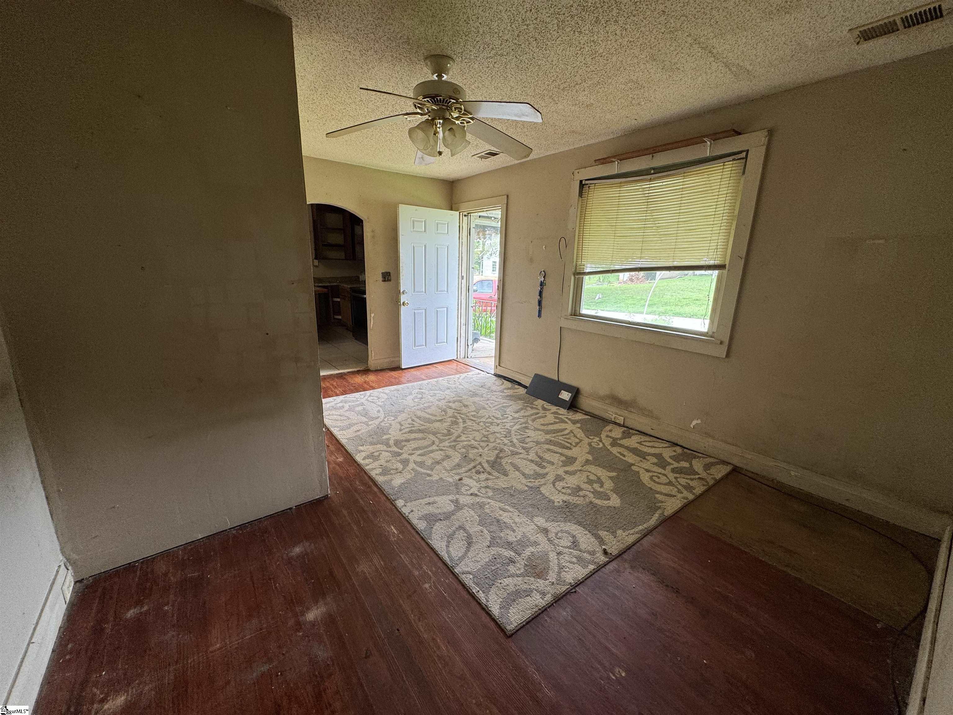 238 Abner Creek Road Greer, SC 29651 - Photo 7 of 20