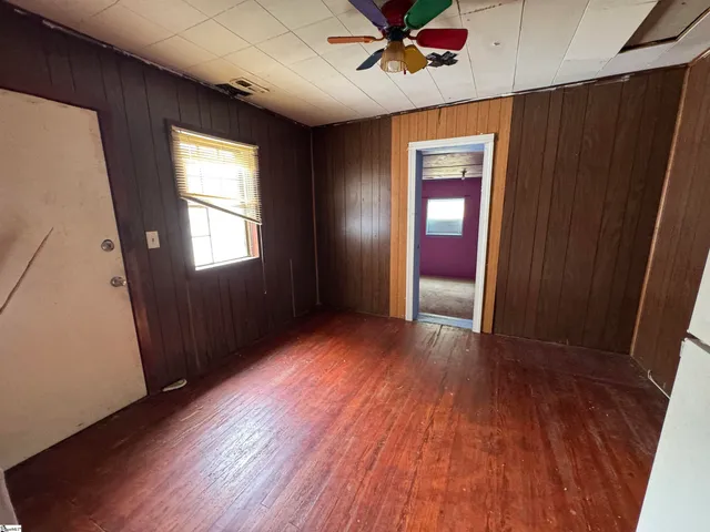 $180,000 | 238 Abner Creek Road, Greer, SC 29651